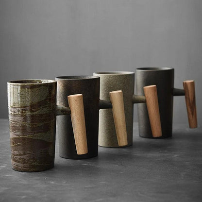 Keramische Mok met Houten Handvat – Handgemaakt – Uniek Design – Voor Koffie of Thee