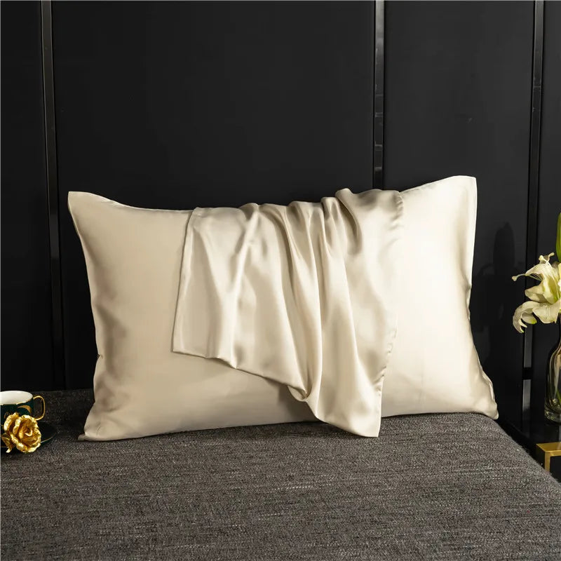 Satijnen Sierkussenhoes – Zachte Stof – Luxe Design – Voor Bed of Bank