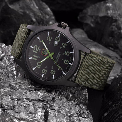Tactisch Militaire Horloge - Robuust en Duurzaam voor Avonturiers