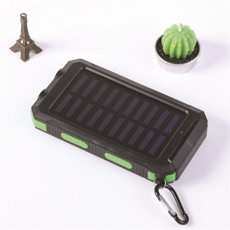 Solar Powerbank – Oplaadbaar – Met Zaklamp – Voor Buiten en Nood